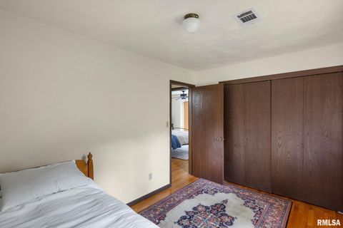 Tiny photo for 4622 30TH Avenue Court, Rock Island, IL 61201 (MLS # 12554511)