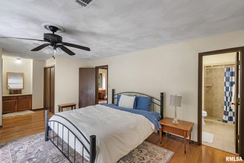 Tiny photo for 4622 30TH Avenue Court, Rock Island, IL 61201 (MLS # 12554511)