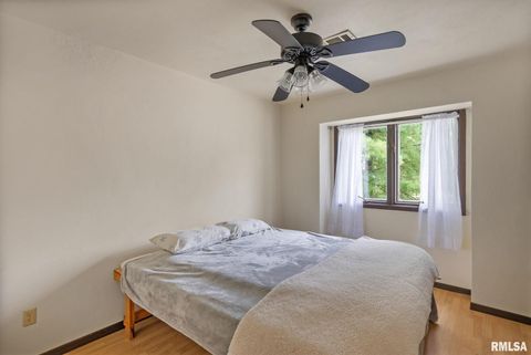 Tiny photo for 4622 30TH Avenue Court, Rock Island, IL 61201 (MLS # 12554511)