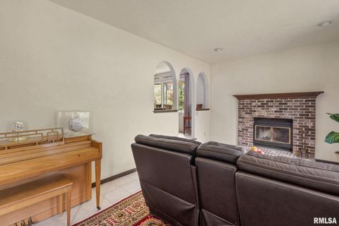 Tiny photo for 4622 30TH Avenue Court, Rock Island, IL 61201 (MLS # 12554511)