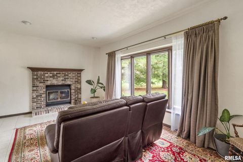 Tiny photo for 4622 30TH Avenue Court, Rock Island, IL 61201 (MLS # 12554511)