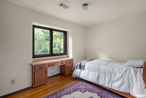 Tiny photo for 4622 30TH Avenue Court, Rock Island, IL 61201 (MLS # 12554511)