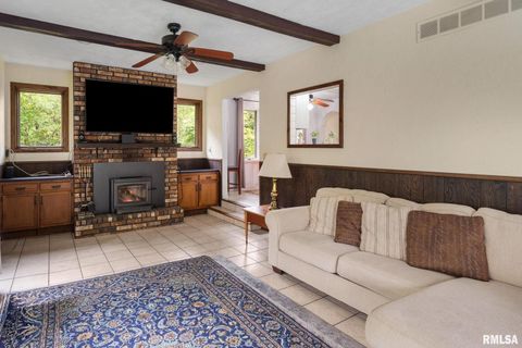 Tiny photo for 4622 30TH Avenue Court, Rock Island, IL 61201 (MLS # 12554511)