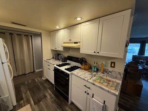 Tiny photo for 3A KINGERY QUARTER #103, Willowbrook, IL 60527 (MLS # 12573195)