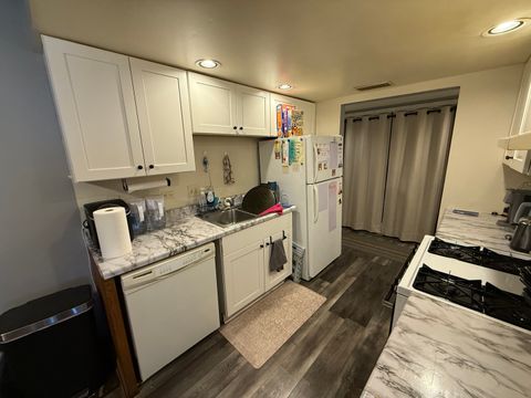 Tiny photo for 3A KINGERY QUARTER #103, Willowbrook, IL 60527 (MLS # 12573195)