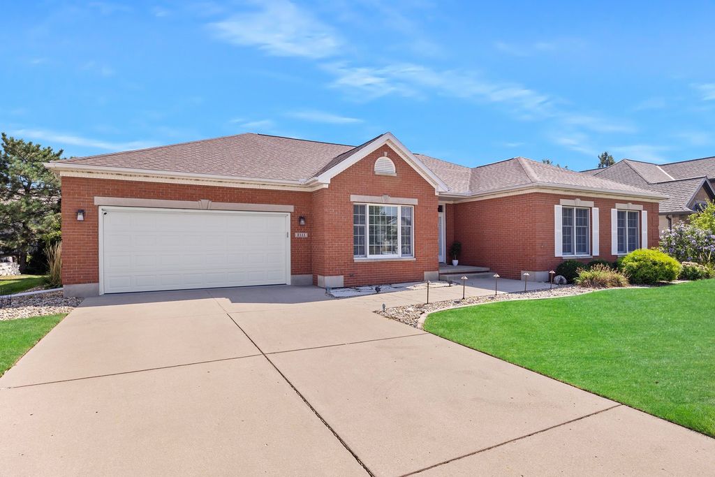 Photo for 2111 Jessamine Road, Bloomington, IL 61704 (MLS # 12472070)