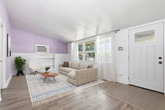 253 Tiverton Lane