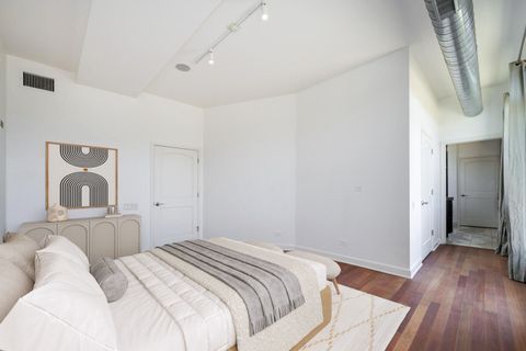 Tiny photo for 1623 W Melrose Street #501, Chicago, IL 60657 (MLS # 12479619)