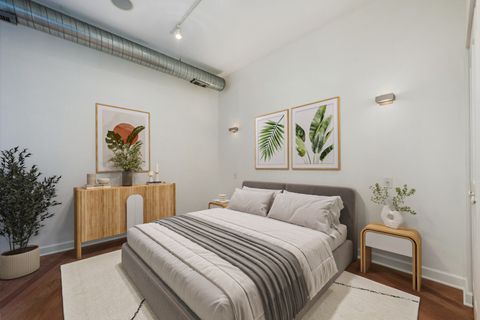 Tiny photo for 1623 W Melrose Street #501, Chicago, IL 60657 (MLS # 12479619)