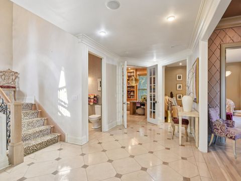 Tiny photo for 1919 S PRAIRIE Avenue #3, Chicago, IL 60616 (MLS # 12472878)