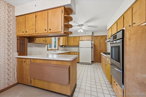 Tiny photo for 610 North Avenue, Batavia, IL 60510 (MLS # 12783042)