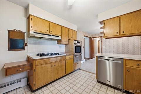 Tiny photo for 610 North Avenue, Batavia, IL 60510 (MLS # 12783042)