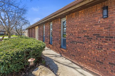 Tiny photo for 2317 Brookshire Drive E, Champaign, IL 61821 (MLS # 12583970)
