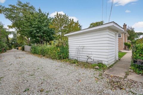 Tiny photo for 8607 Lawndale Avenue, Skokie, IL 60076 (MLS # 12497628)