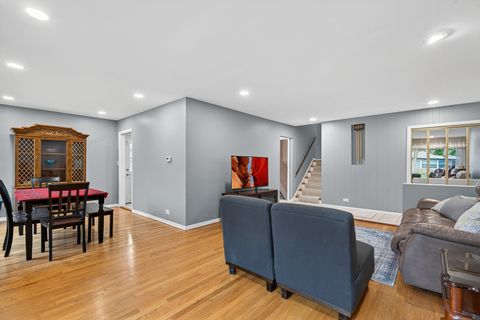 Tiny photo for 8607 Lawndale Avenue, Skokie, IL 60076 (MLS # 12497628)