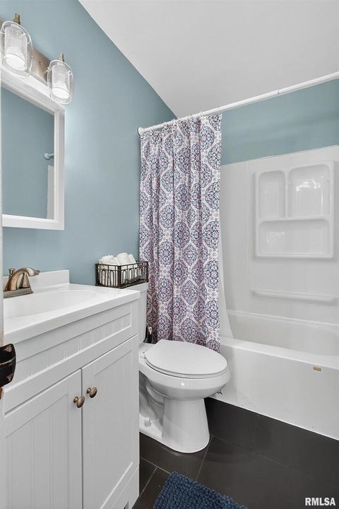 Tiny photo for 2449 W 13TH Street, Davenport, IA 52804 (MLS # QC4269491)