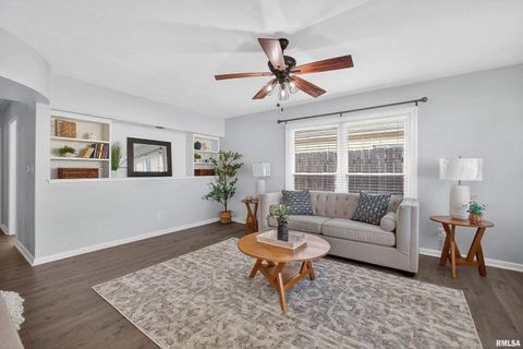 Tiny photo for 2449 W 13TH Street, Davenport, IA 52804 (MLS # QC4269491)