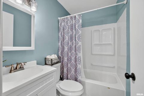 Tiny photo for 2449 W 13TH Street, Davenport, IA 52804 (MLS # QC4269491)