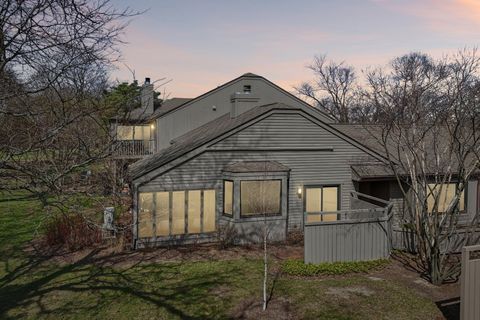 Tiny photo for 718 SHORELINE Road, Lake Barrington, IL 60010 (MLS # 12614002)