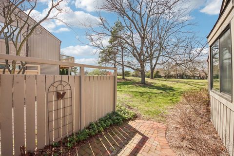 Tiny photo for 718 SHORELINE Road, Lake Barrington, IL 60010 (MLS # 12614002)