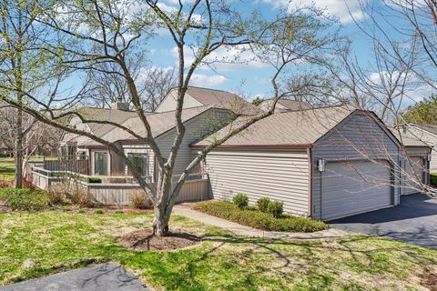 Photo of 718 SHORELINE Road, Lake Barrington, IL 60010 (MLS # 12614002)
