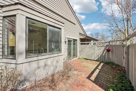 Tiny photo for 718 SHORELINE Road, Lake Barrington, IL 60010 (MLS # 12614002)