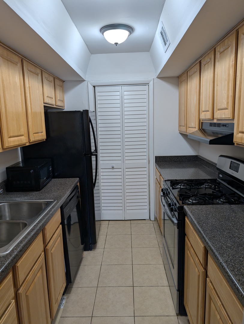 Properties 3 1756 Fayette C