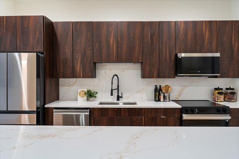 Tiny photo for 4721 S Ingleside Avenue, Chicago, IL 60615 (MLS # 12568045)