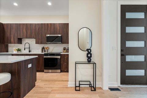 Tiny photo for 4721 S Ingleside Avenue, Chicago, IL 60615 (MLS # 12568045)