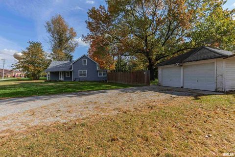 Tiny photo for 711 E 19TH Avenue, CoalValley, IL 61401 (MLS # QC4268996)