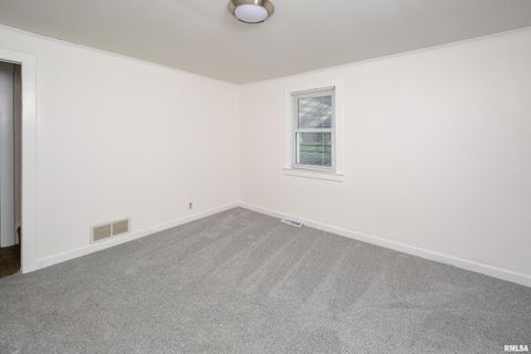 Tiny photo for 711 E 19TH Avenue, CoalValley, IL 61401 (MLS # QC4268996)