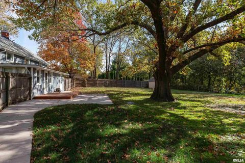 Tiny photo for 711 E 19TH Avenue, CoalValley, IL 61401 (MLS # QC4268996)