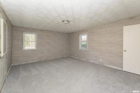 Tiny photo for 711 E 19TH Avenue, CoalValley, IL 61401 (MLS # QC4268996)