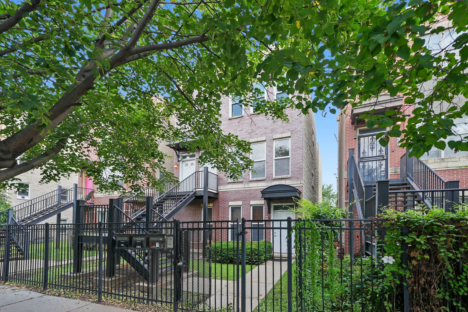 2432 W Harrison Street 3