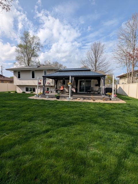 Tiny photo for 921 4H Road, Ottawa, IL 61350 (MLS # 12619348)