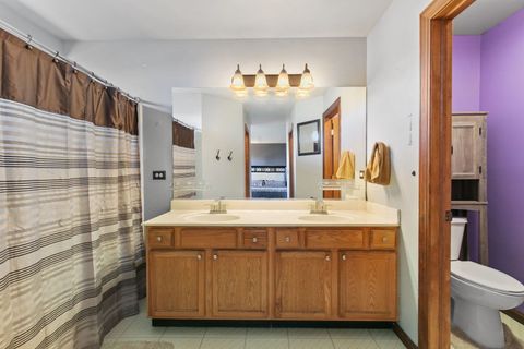 Tiny photo for 870 Noelle Bend, Lake In The Hills, IL 60156 (MLS # 12516585)