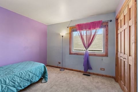 Tiny photo for 870 Noelle Bend, Lake In The Hills, IL 60156 (MLS # 12516585)