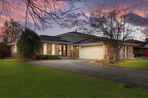 Photo of 1200 Jacqueline Drive, Crete, IL 60417 (MLS # 12510170)