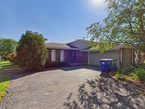 Photo of 1200 Jacqueline Drive, Crete, IL 60417 (MLS # 12510170)