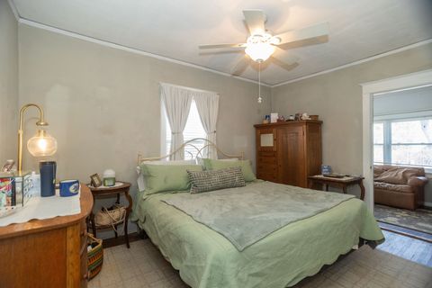 Tiny photo for 219 W Oak Avenue, Wheaton, IL 60187 (MLS # 12596354)