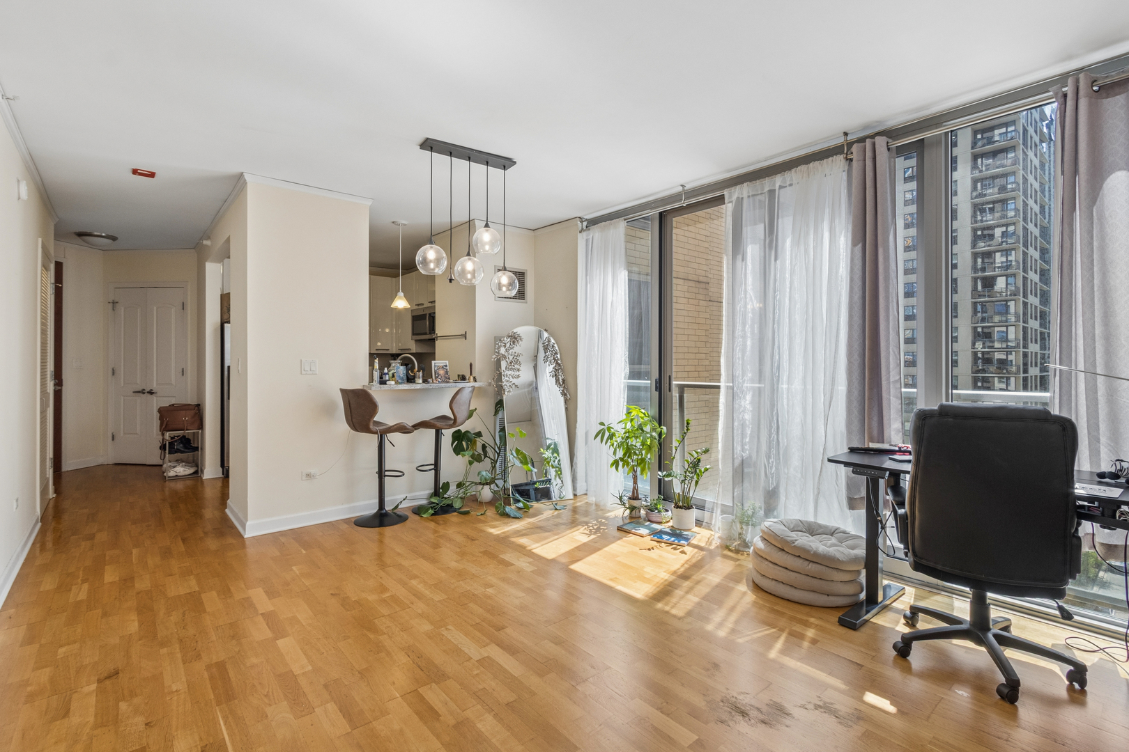 420 E WATERSIDE Drive 504