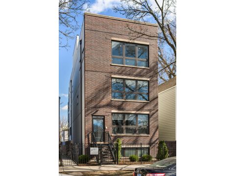 Photo of 2705 N Hamlin Avenue #3, Chicago, IL 60647 (MLS # 12586955)