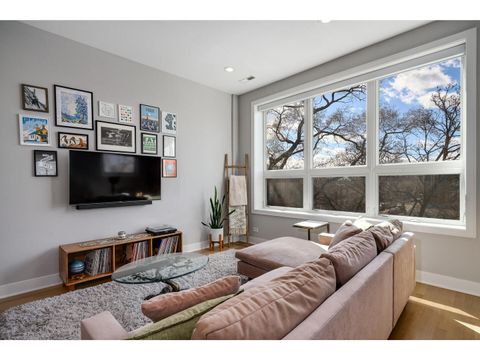 Tiny photo for 2705 N Hamlin Avenue #3, Chicago, IL 60647 (MLS # 12586955)