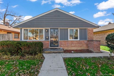 Photo of 3304 Wilcox Avenue, Bellwood, IL 60104 (MLS # 12636276)