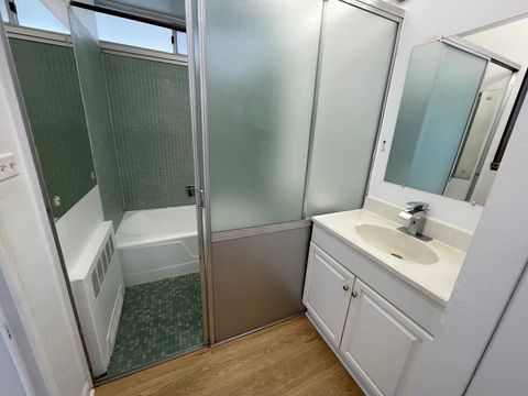 Tiny photo for 5601 N Sheridan Road #14E, Chicago, IL 60660 (MLS # 12554320)