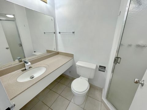 Tiny photo for 5601 N Sheridan Road #14E, Chicago, IL 60660 (MLS # 12554320)