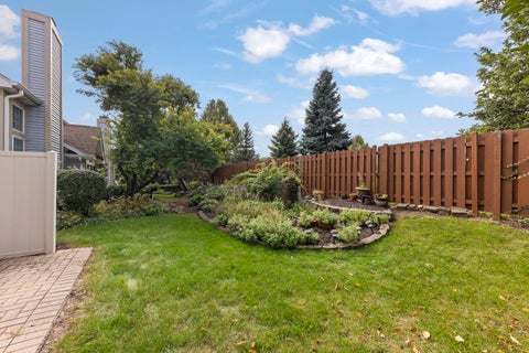 Tiny photo for 314 CIMARRON Road, Lombard, IL 60148 (MLS # 12753275)