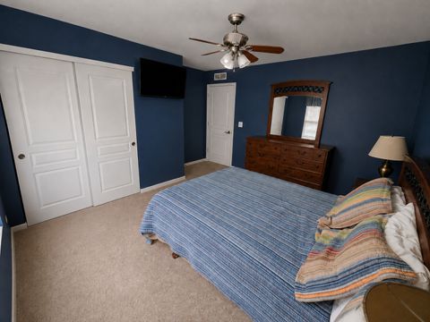 Tiny photo for 4 Snead Court, Bolingbrook, IL 60490 (MLS # 12679054)