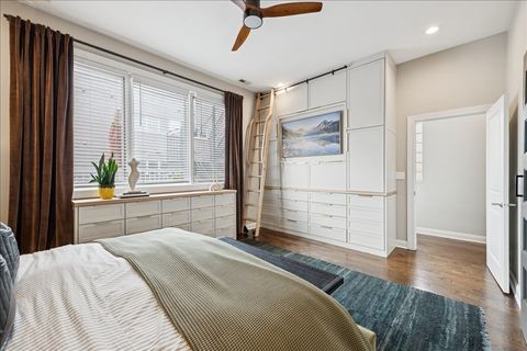 Tiny photo for 1954 N DAMEN Avenue #2, Chicago, IL 60647 (MLS # 12600568)