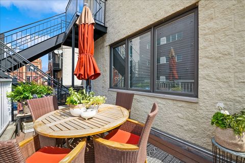 Tiny photo for 1954 N DAMEN Avenue #2, Chicago, IL 60647 (MLS # 12600568)